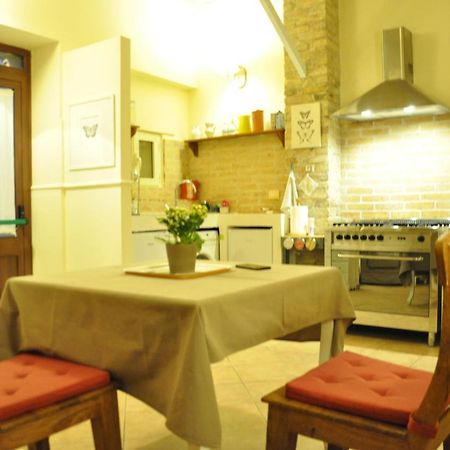 Bed And Breakfast Piazza Mercato Pescara Kültér fotó