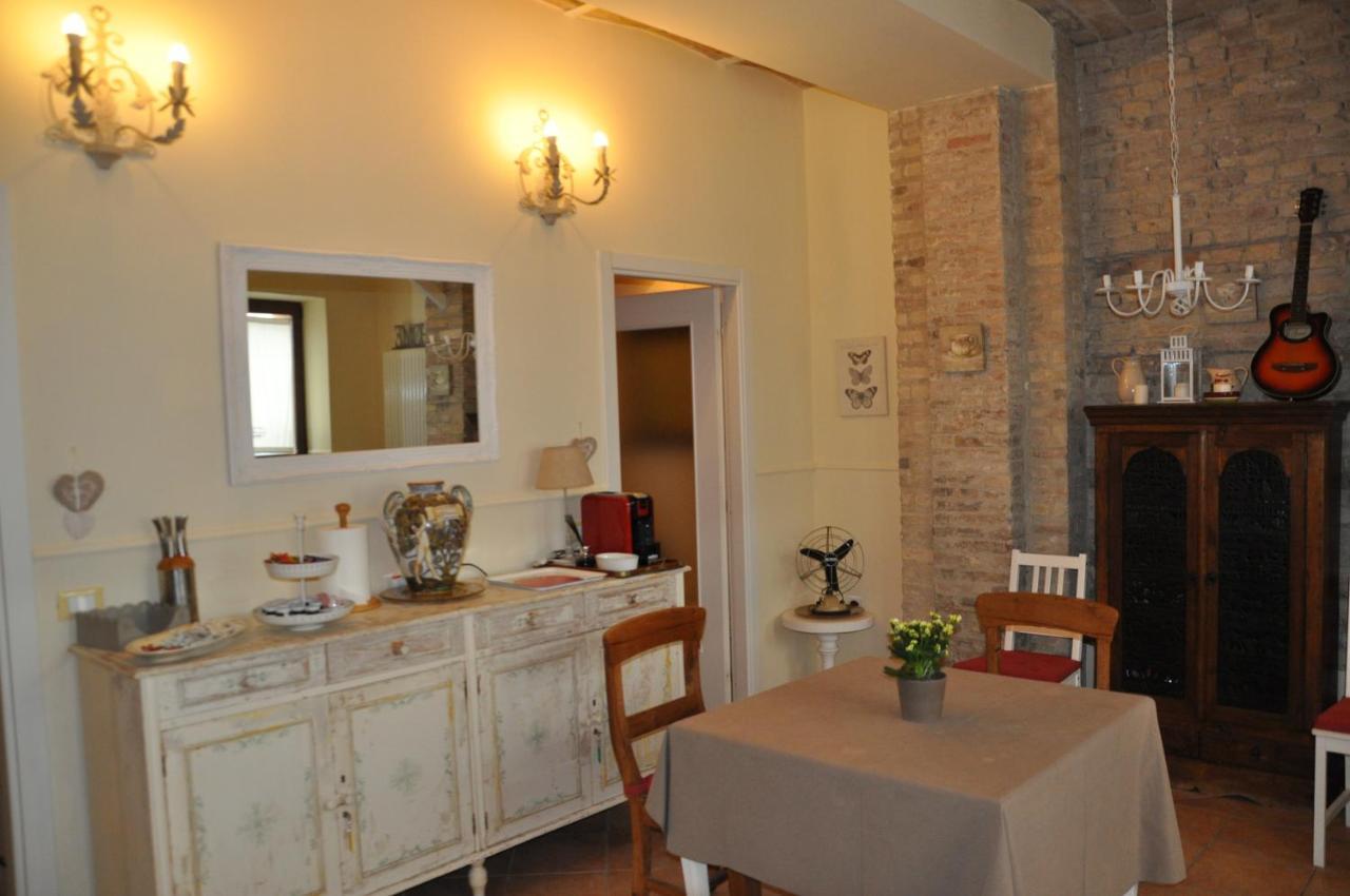 Bed And Breakfast Piazza Mercato Pescara Kültér fotó