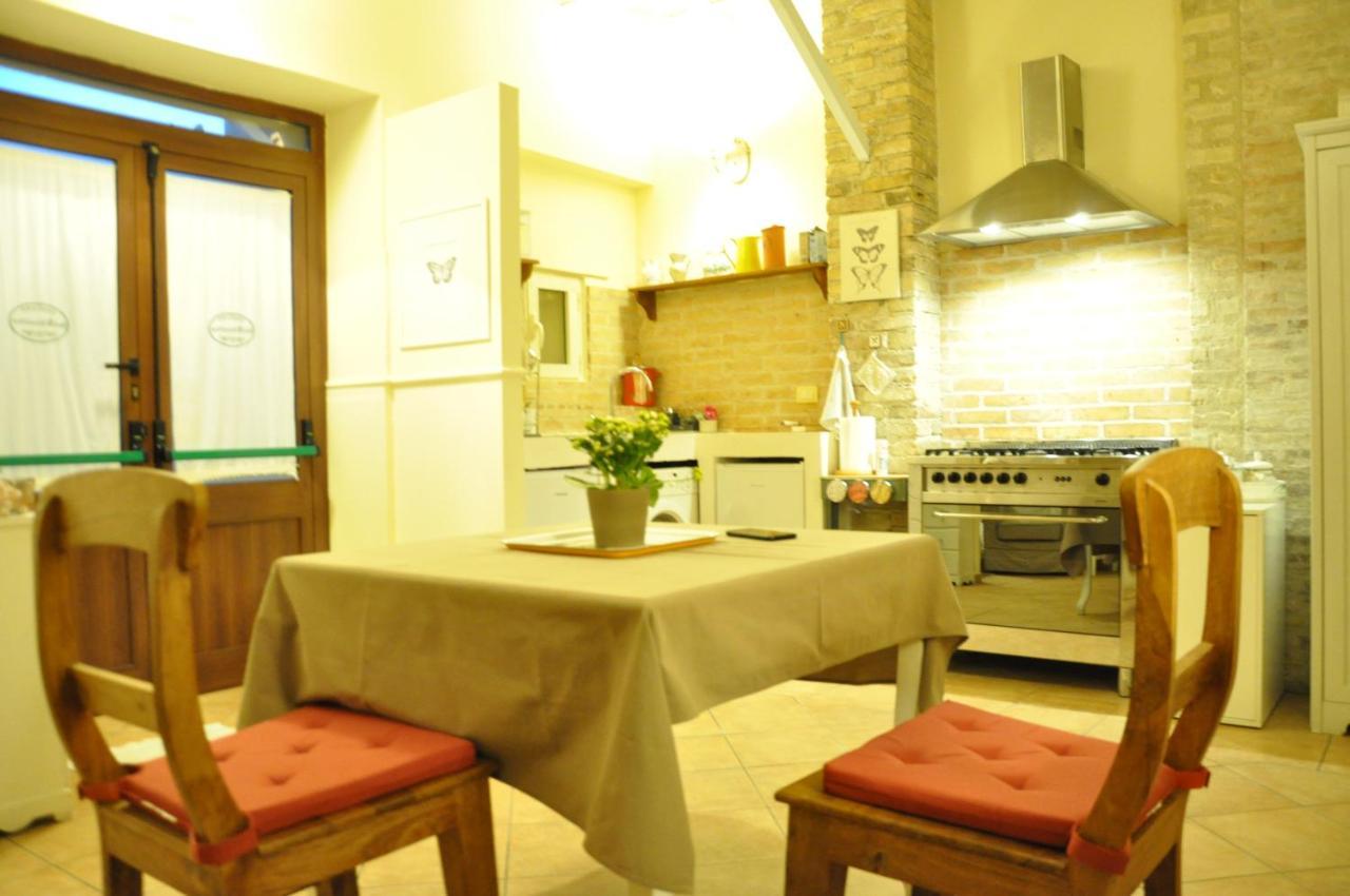 Bed And Breakfast Piazza Mercato Pescara Kültér fotó
