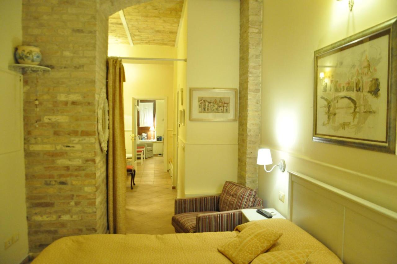 Bed And Breakfast Piazza Mercato Pescara Kültér fotó
